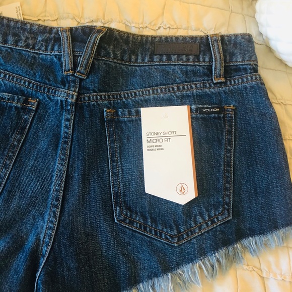 NWT! Volcom Brand Jean shorts - Picture 3 of 6